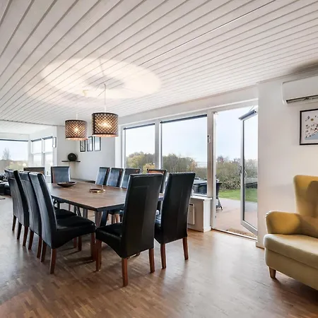 Stunning In With 4 Bedrooms And Wifi Holiday home Ebeltoft