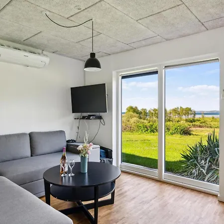Stunning In With 4 Bedrooms And Wifi