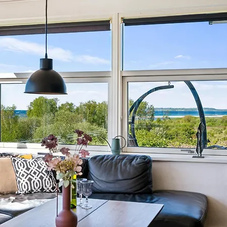 Stunning In With 4 Bedrooms And Wifi