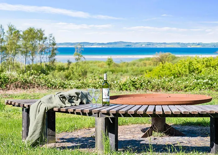 Stunning In With 4 Bedrooms And Wifi Сasa de vacaciones