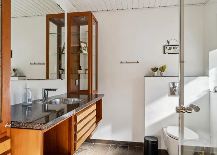 Stunning In With 4 Bedrooms And Wifi Сasa de vacaciones *